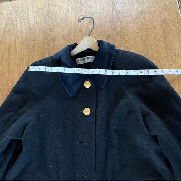 Stunning black wool coat size 12P - Picture 11 of 14